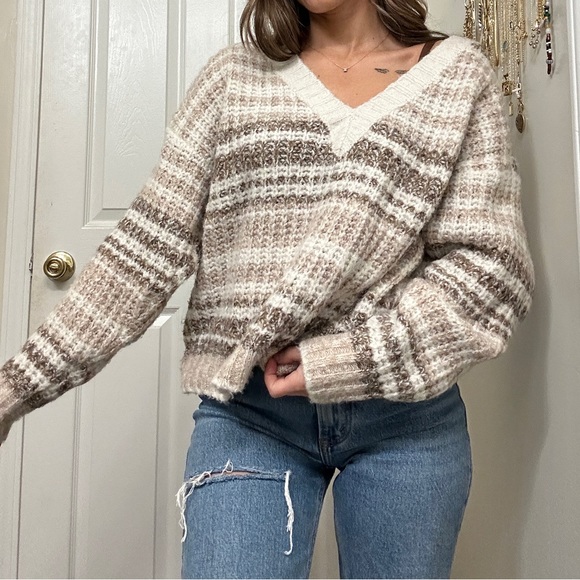 Bohme V Neck Sweater - Picture 2 of 6